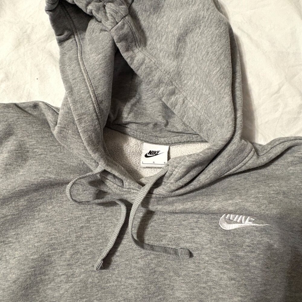 EXCELLENT Club Nike Gray Classic Fleece Cotton Blend Pullover Hoodie L - Picture 4 of 11